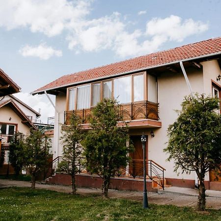 Hotel,Villas & Events Bran Bran (Brasov) Eksteriør billede
