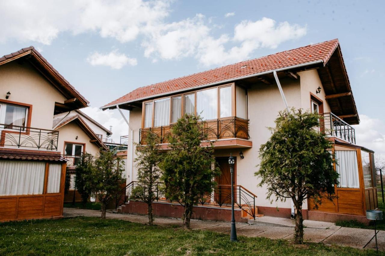 Hotel,Villas & Events Bran Bran (Brasov) Eksteriør billede