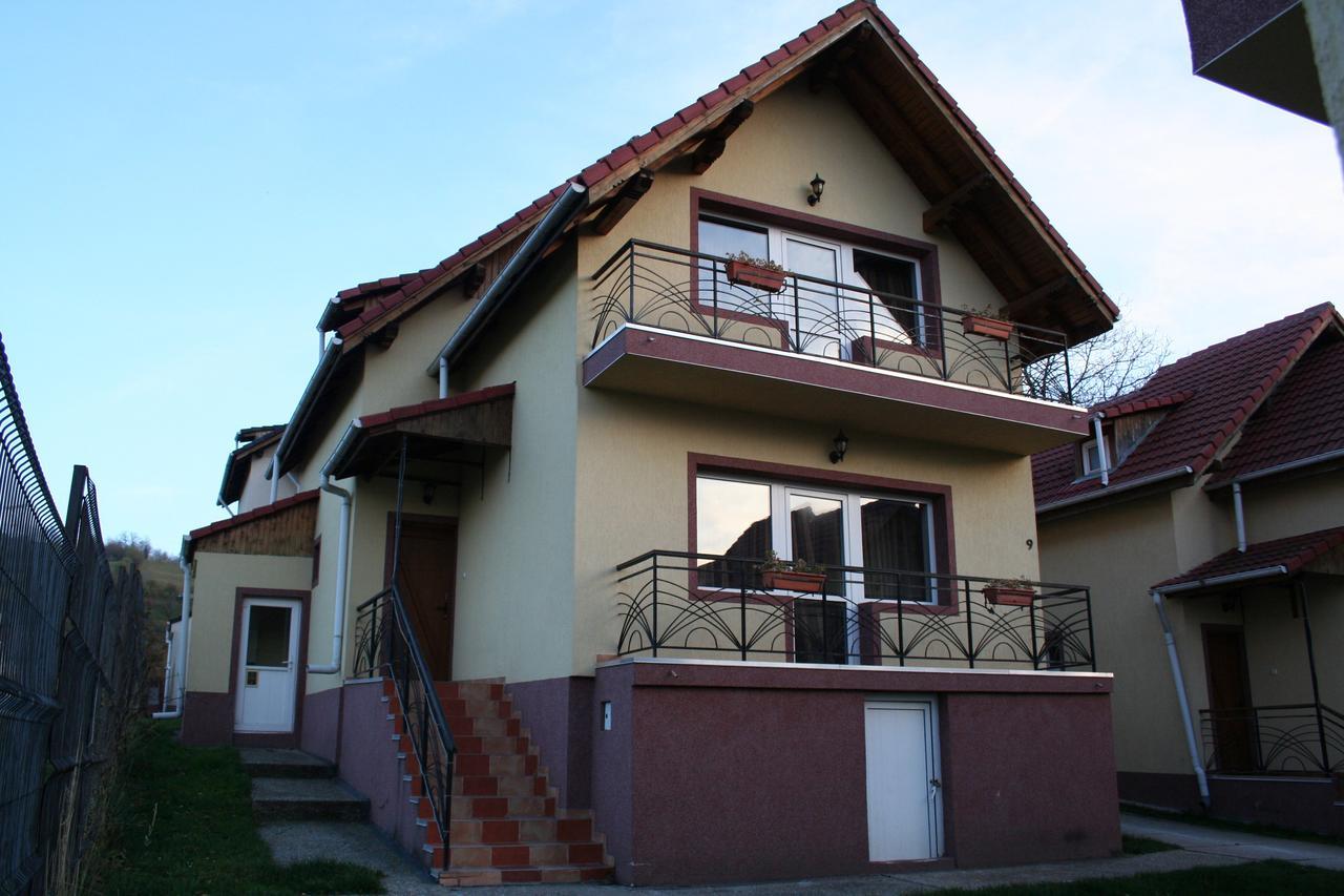 Hotel,Villas & Events Bran Bran (Brasov) Eksteriør billede